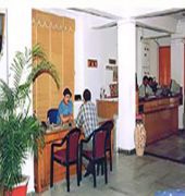 Hotel Atithi Dehradun Exteriör bild